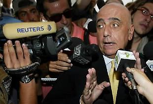 Γκαλιάνι: «Μακριά από μπαράζ»