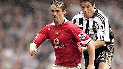 Επιστρέφει ο Νέβιλ στα μέσα Νοεμβρίου