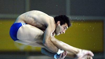 ''Αυλαία'' με τρία μετάλλια