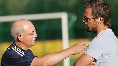 Περιμένει για Κούτσιακ