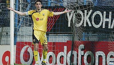 Διαψεύδει τα σενάρια ο «Λύμπε»