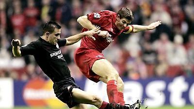 Εύσημα Μπενίτεθ σε Τζέραρντ