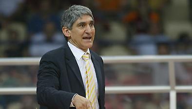 Μόνο στο εξωτερικό ο Γιαννάκης