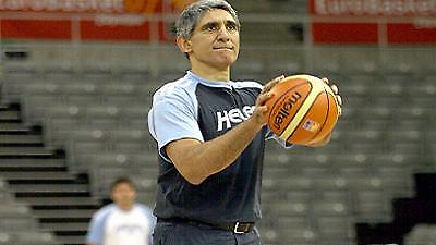 Γιαννάκης: «Διψά για διάκριση η Σερβία»