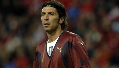 Μπουφόν: «Το μέλλον μου είναι στη Γιουβέντους»