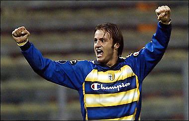 «Γέφυρες» σε Μίλαν έριξε ο Τζιλαρντίνο