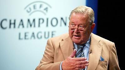 Θετικός για Μπεκενμπάουερ ο Γιόχανσον