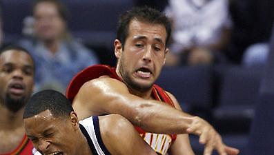 Γλυνιαδάκης: «Επιστρέφω, υπό προϋποθέσεις»