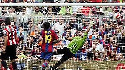 Primera division: Άνετα η Μπαρτσελόνα, δύσκολα η Βαλένθια