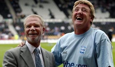 «Δένει» τον Στιβ Μπρους η Μπέρμιγχαμ