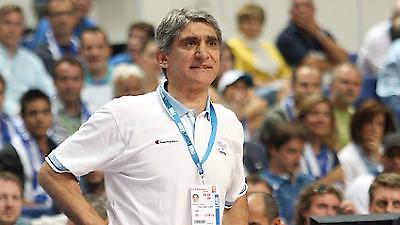 Γιαννάκης: «Συγγνώμη από τους καρδιακούς»