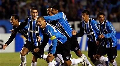 Πρόκριση στα πέναλτι για Γκρέμιο