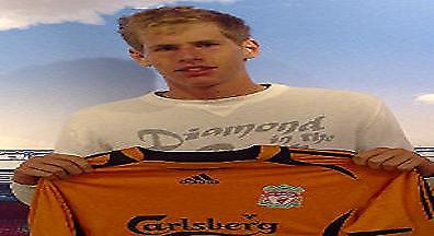 «Νέο αίμα» στην Λίβερπουλ