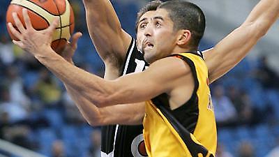 Ανετη η ΑΕΚ...