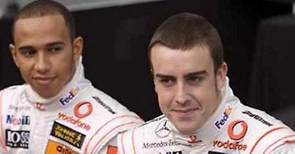 Αλόνσο: «Δε με ανησυχεί ο Χάμιλτον…»
