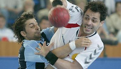 Τα βλέμματα στην Κατερίνη...