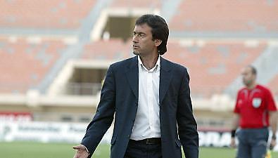 ΙΩΝΙΚΟΣ: Ικανοποίηση Χατζηνικολάου