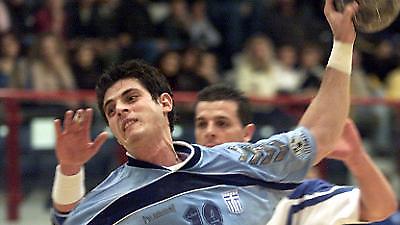 «Κόλλησε» στο τέλος η εθνική