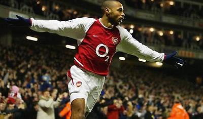 Τελικά της… έφεραν την Άρσεναλ