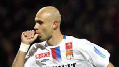 Ανανέωσε και ο Κρις