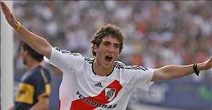 Xυλόπιτα της Ρίβερ Πλέιτ σε Ρεάλ