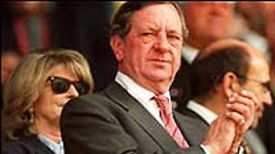 Αυξάνει το μερίδιό του στην Άρσεναλ ο Ουσμάνοφ