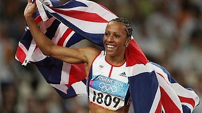 Σε κίνδυνο η κεριέρα της Χολμς