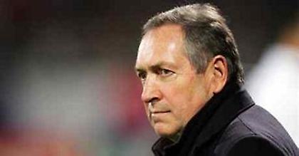 Αρνείται να δεσμευθεί με τη Λιόν ο Ουγιέ