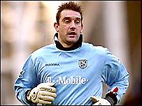 Αμυνα για... κλάματα!