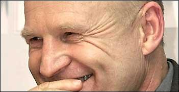 Ο Στράκα έφυγε, ο Χρέμπικ επέστρεψε