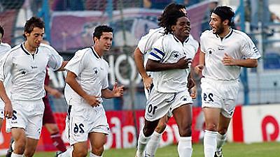 ΙΩΝΙΚΟΣ: «Χρυσή» διακοπή