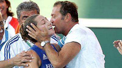 Ως το 2008 στην Εθνική πόλο γυναικών ο Ιωσηφίδης