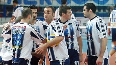 Προελαύνει ο «γηραιός»