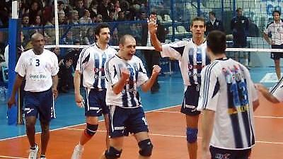 Μετακομίζει λόγω συναυλίας…