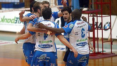 Επιστροφή στη δράση