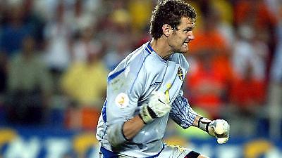 Επιστρέφει το Νοέμβριο ο Ίσακσον