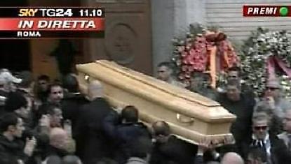 Θρήνος στην κηδεία του άτυχου φιλάθλου της Λάτσιο