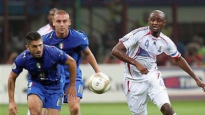 Κάθεται και η τύχη της δουλεύει...