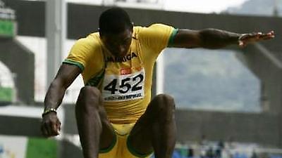 Παραμένει πρώτος ο Σμιθ