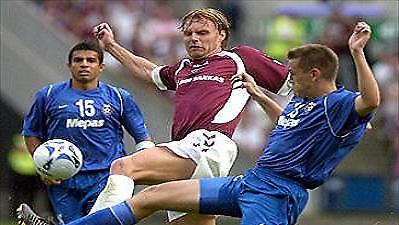 Χωρίζουν οι δρόμοι Γιανκάουσκας και Χαρτς