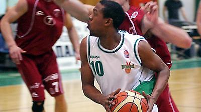 Α1: Το βλέμμα μόνο σε Άκερ