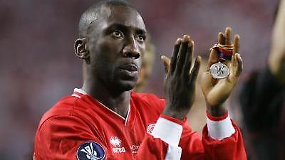 Κοντά στον Χάσελμπαϊνκ η Τσάρλτον