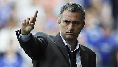 Μουρίνιο: «Το ασθενοφόρο άργησε να πάρει τον Τσεχ»