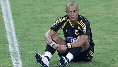 Το μπαλάκι στην ΑΕΚ από τον Σέζαρ