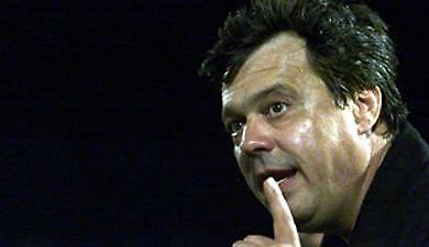 Ο Κοσάνοβιτς στον πάγκο του Ερυθρού Αστέρα