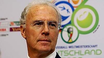 Το σκέφτεται για ΟΥΕΦΑ ο Μπεκενμπάουερ