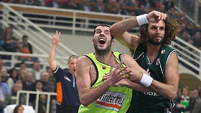 Πάτησε παρκέ ο Κασούν