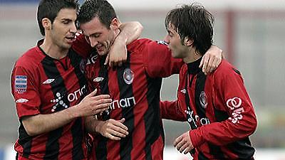 ΚΑΛΑΜΑΡΙΑ: Πλήρεις στην Κρήτη