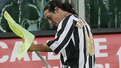 Μένει στη «Γιούβε» ο Καμορανέζι