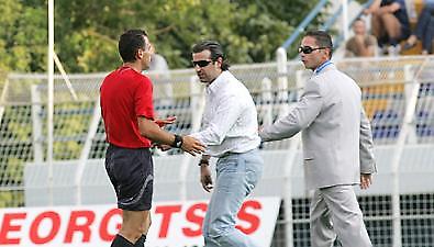 «Γροθιά» για τη... γροθιά!